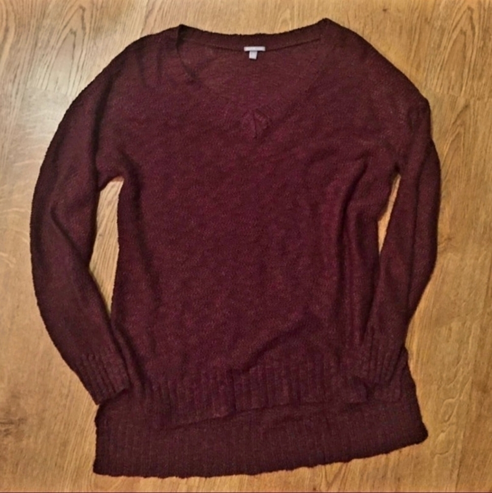 Charlotte Russe Maroon Knit Sweater Women's XS V-Neck Winter Fall Everyday EUC